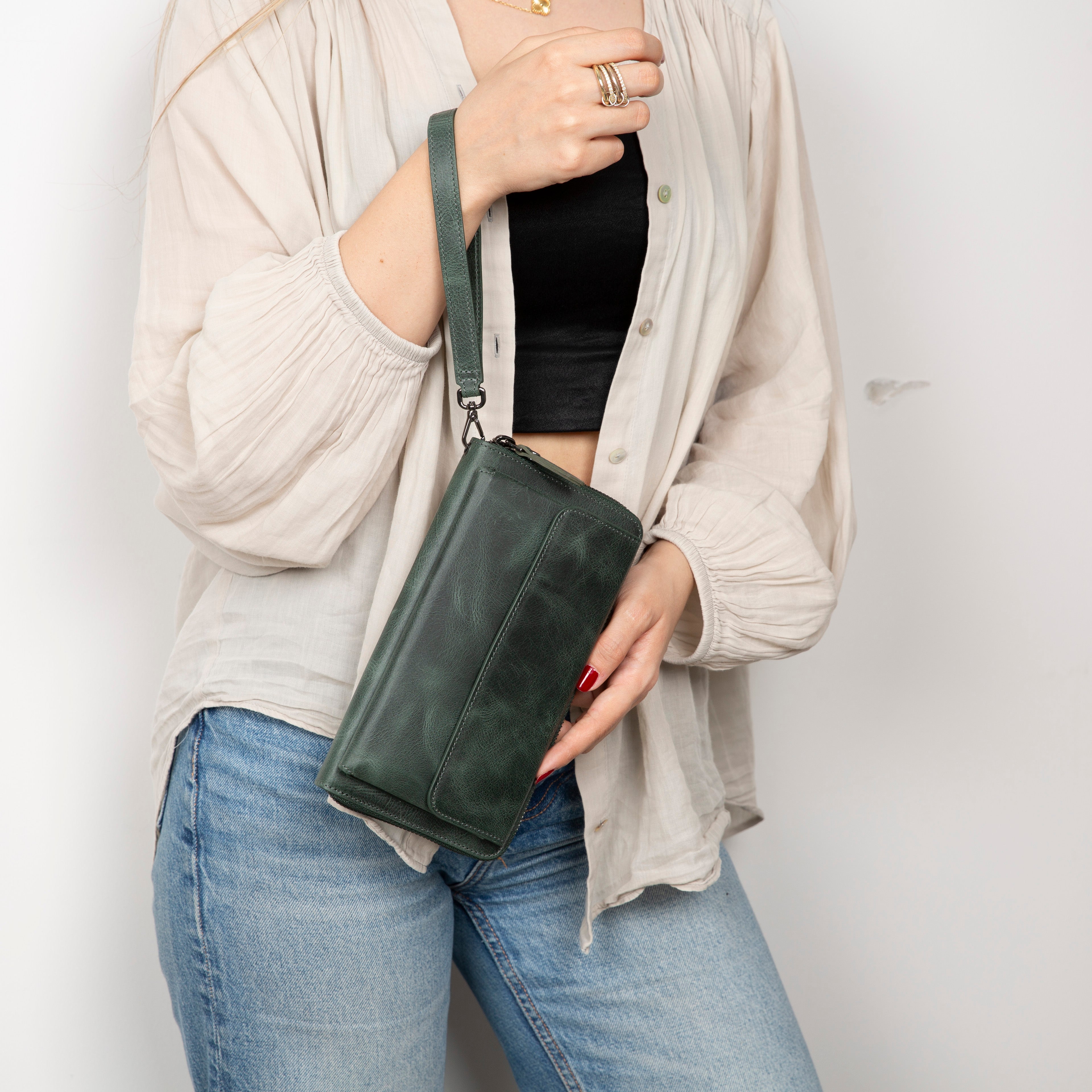 Anchorage Leather Wallet – Phone Holder & 12 Card Slots #color_green