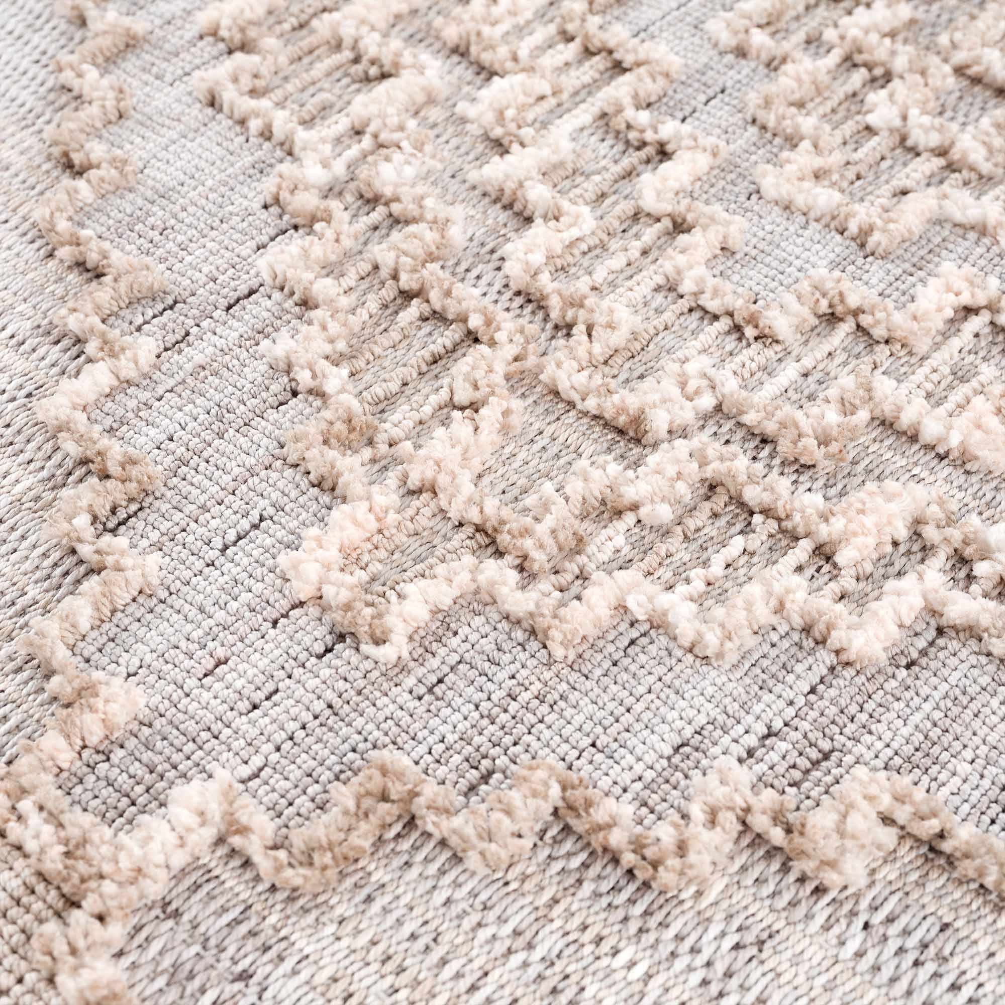 Ampusungan High-Low Rustic Rug