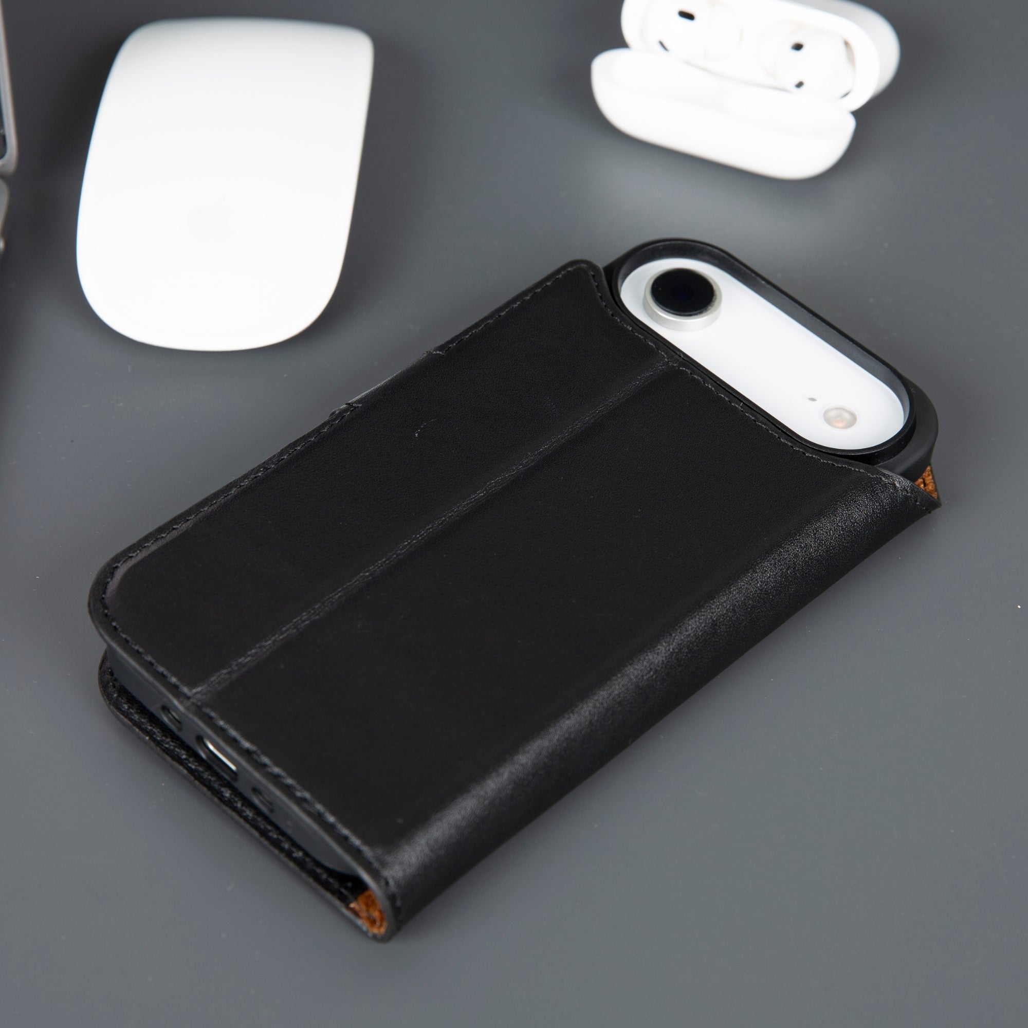 Casper iPhone 17 Air Wallet Case Leather MagSafe - TORONATA - #color_black