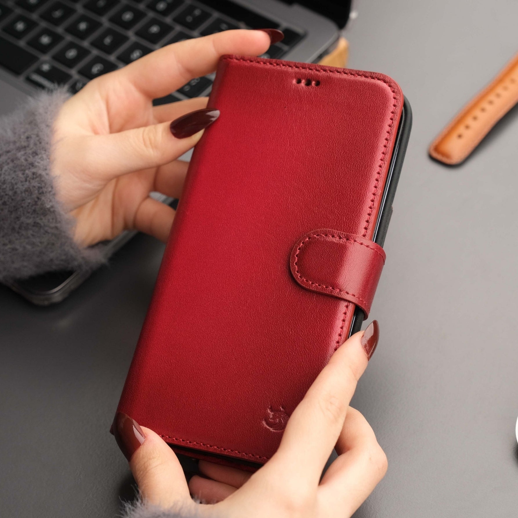 Casper Leather iPhone 14 Plus Wallet Case | MagSafe - TORONATA -