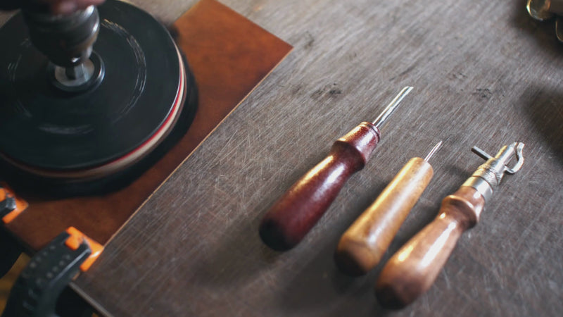 Handmade leather goods by TORONATA