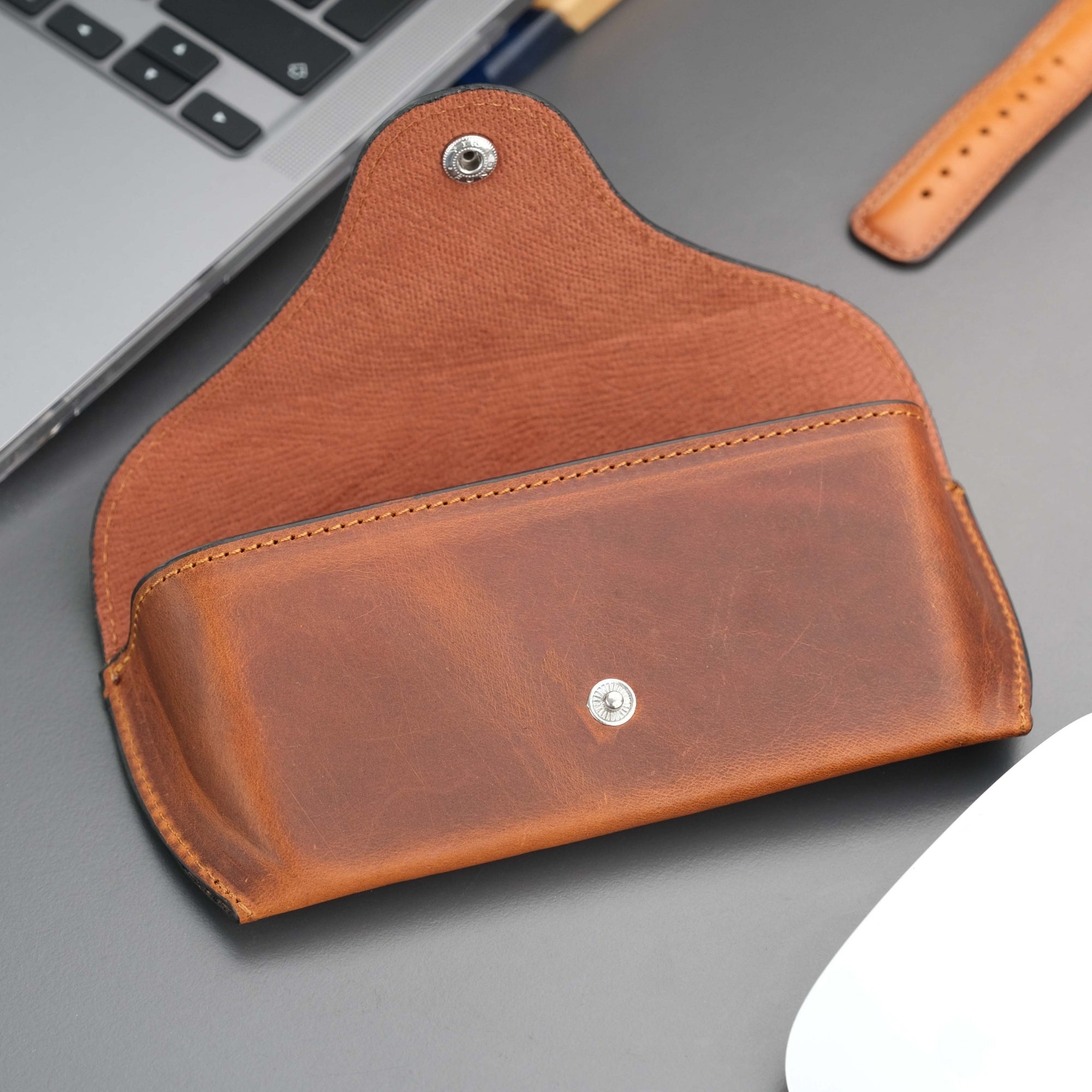 rochaster-leather-glasses-case-antic-brown-6
