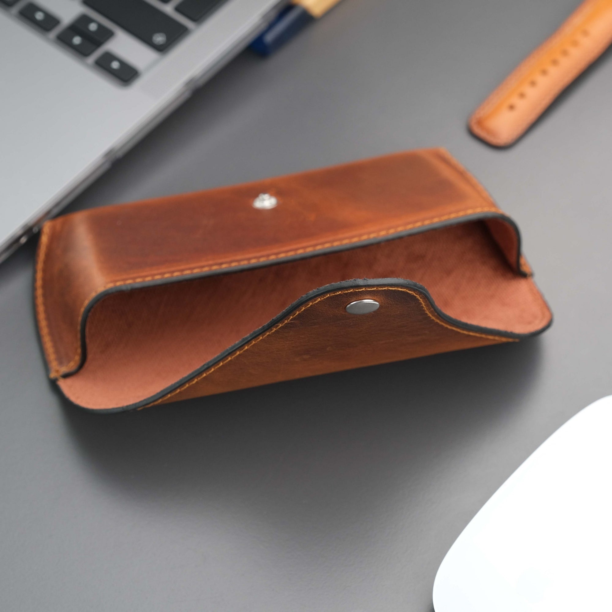 rochaster-leather-glasses-case-antic-brown-7