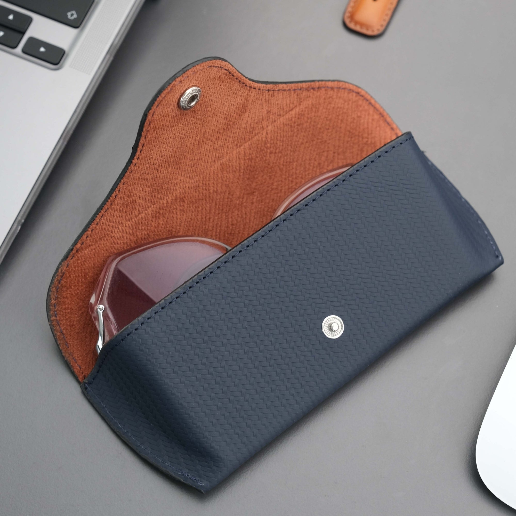 rochaster-leather-glasses-case-navy-4