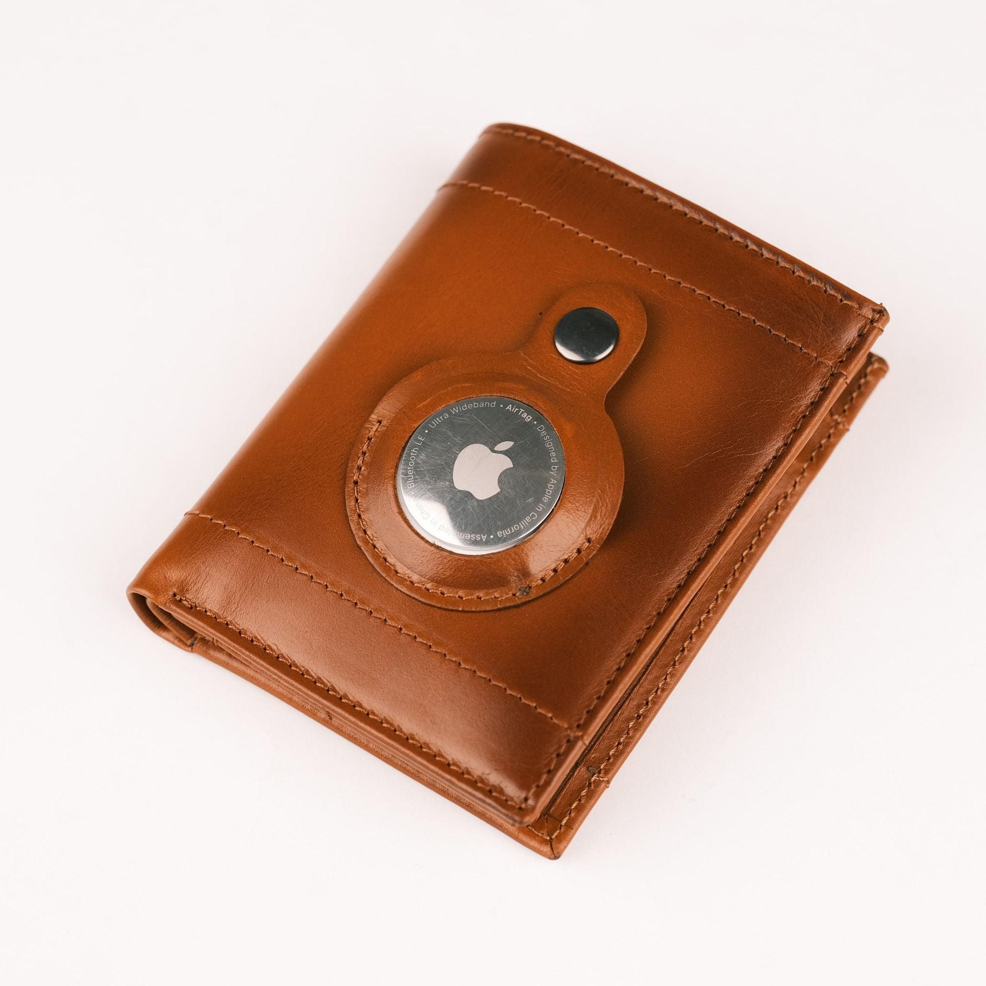 Glendo Apple AirTag Slot Leather Wallet, Handcrafted, Unisex Tan Glendo Apple AirTag Slot Leather Wallet, Handcrafted, Unisex Tan
