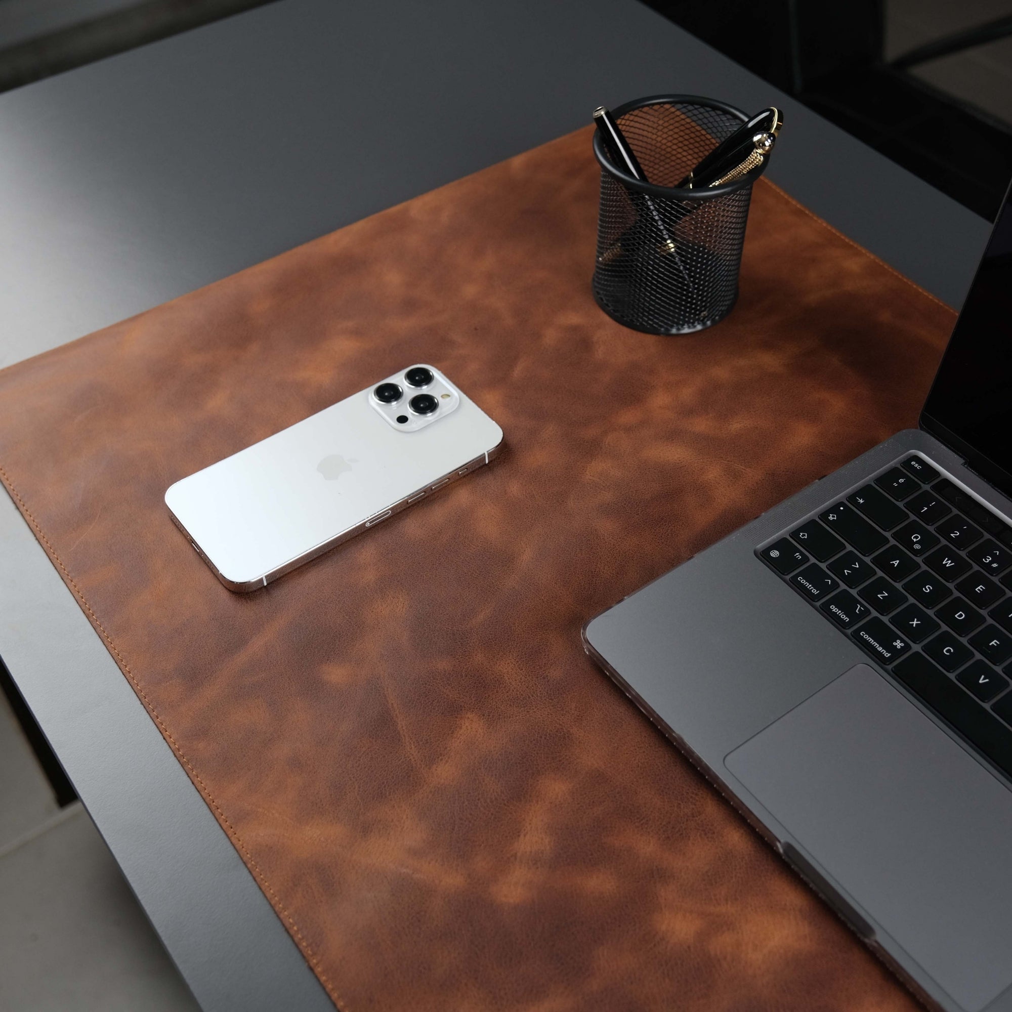 Jersey Antic Tan Leather Desk Pad for Office and Home - TORONATA - color_