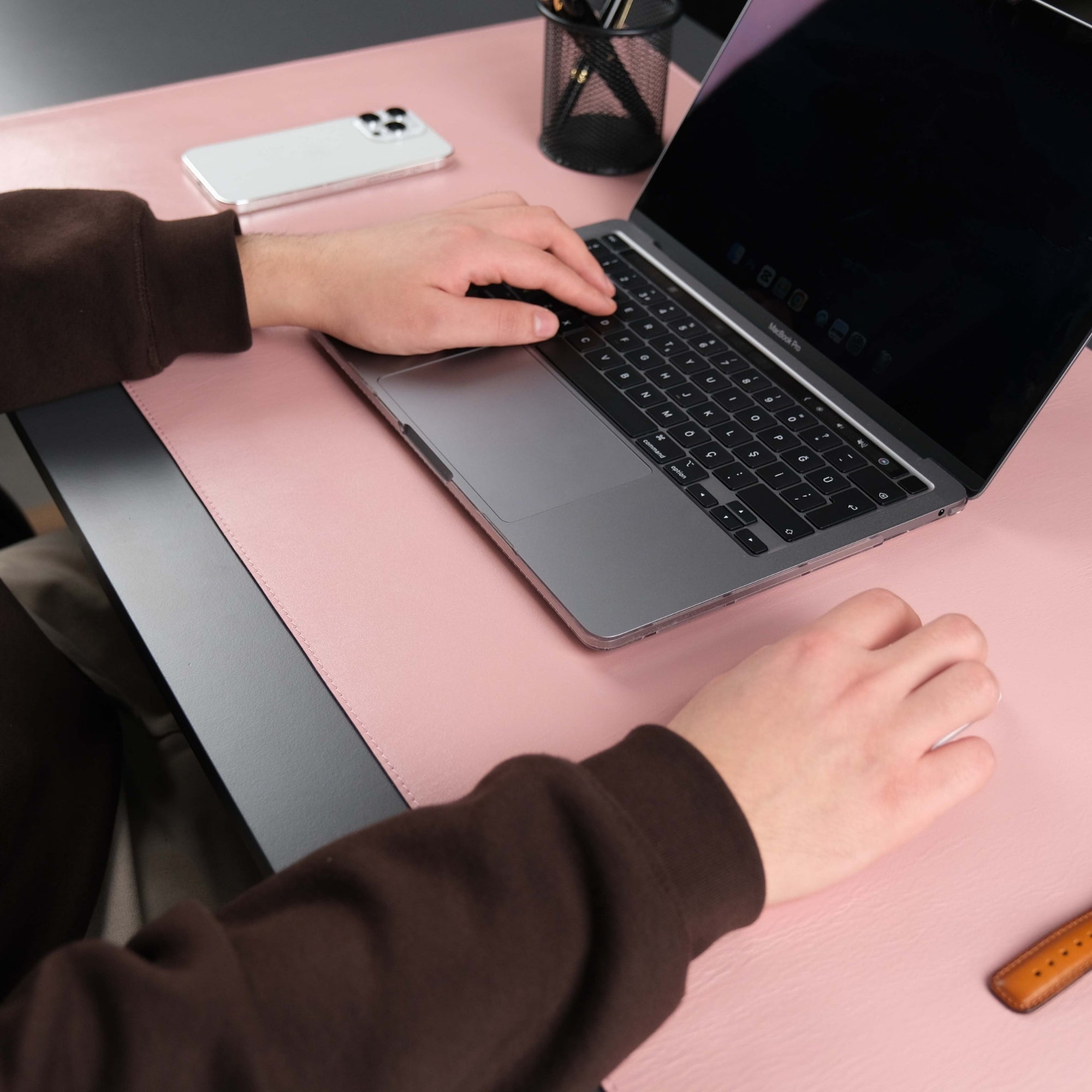 Jersey Pink Leather Desk Pad for Office and Home - TORONATA - color_