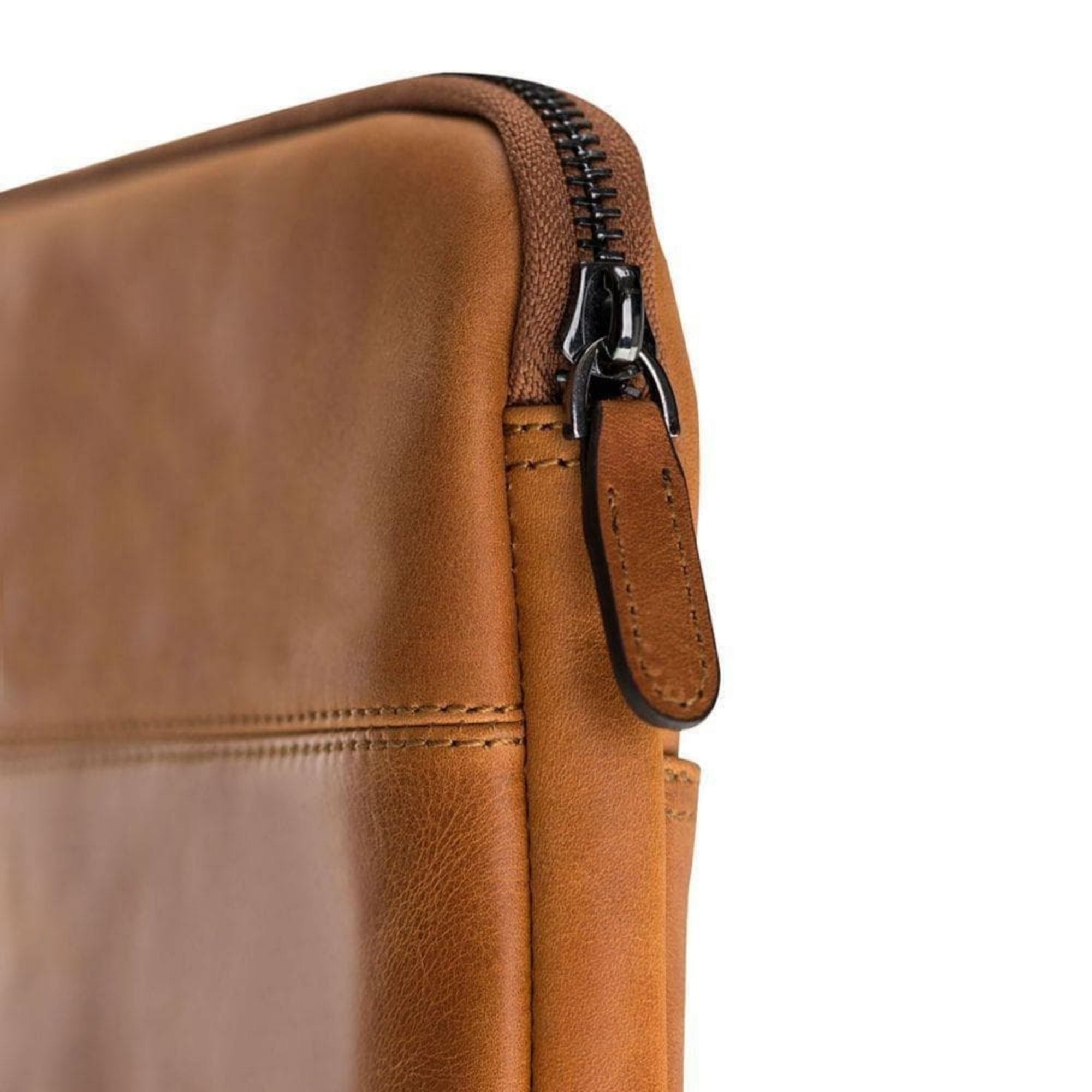 kemmerer leather sleeve for ipad and macbook - toronata -