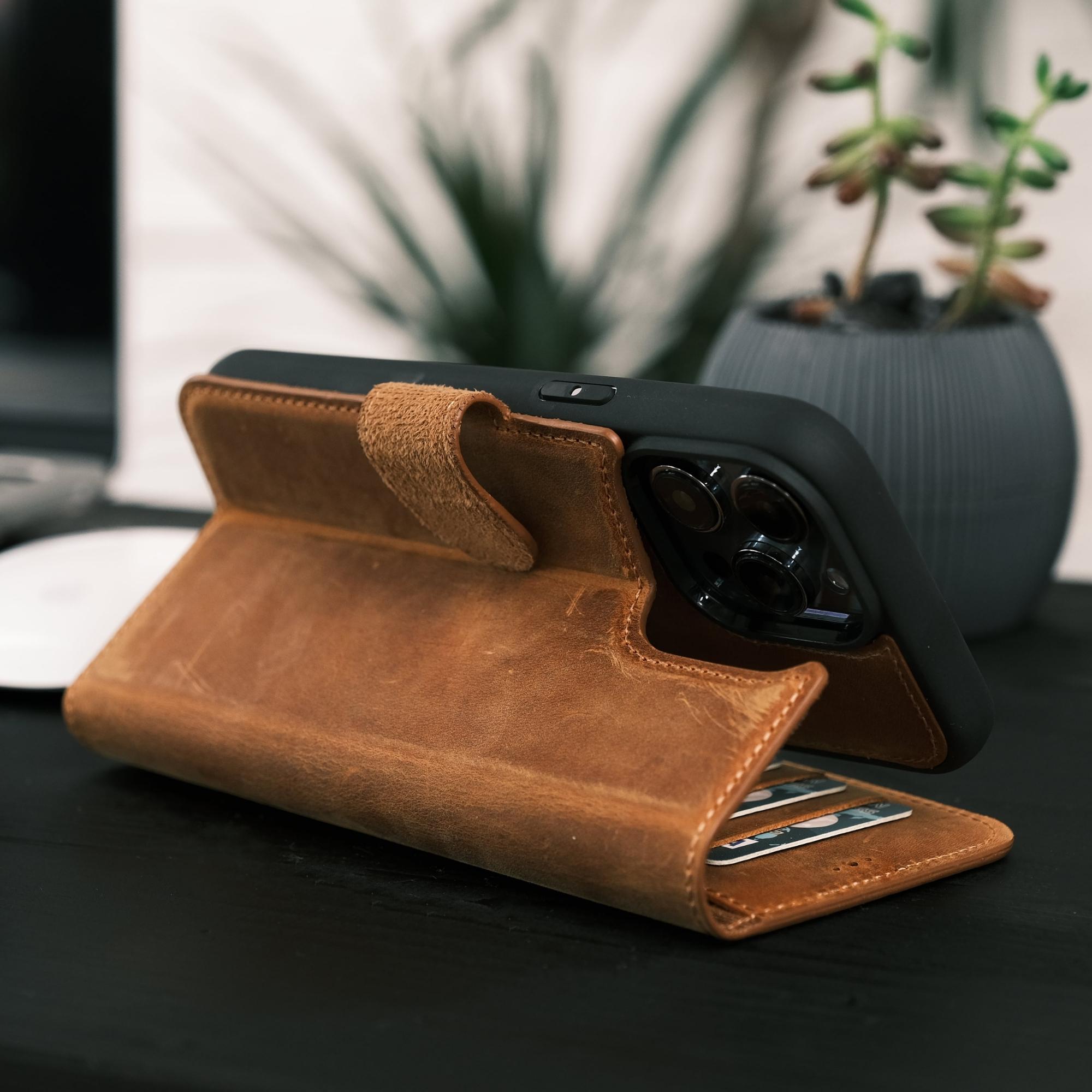 Protect Your iPhone 15 Pro Max in Style with a Leather Wallet – Here's Why - TORONATA