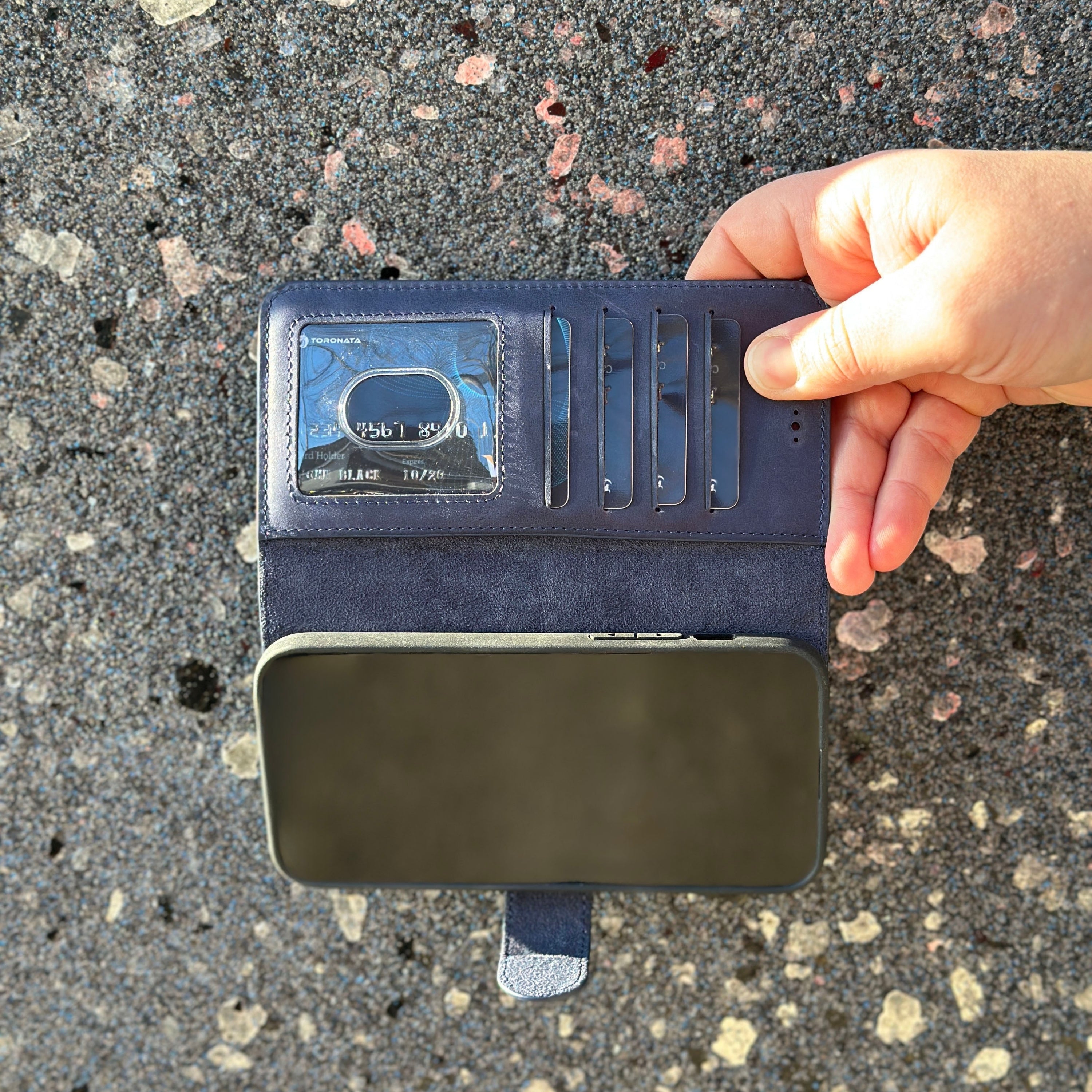 Vegas iPhone 15 Wallet Case | MagSafe - TORONATA - 