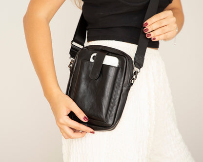 Pisa Leather Crossbody Bag - TORONATA - color_ Black