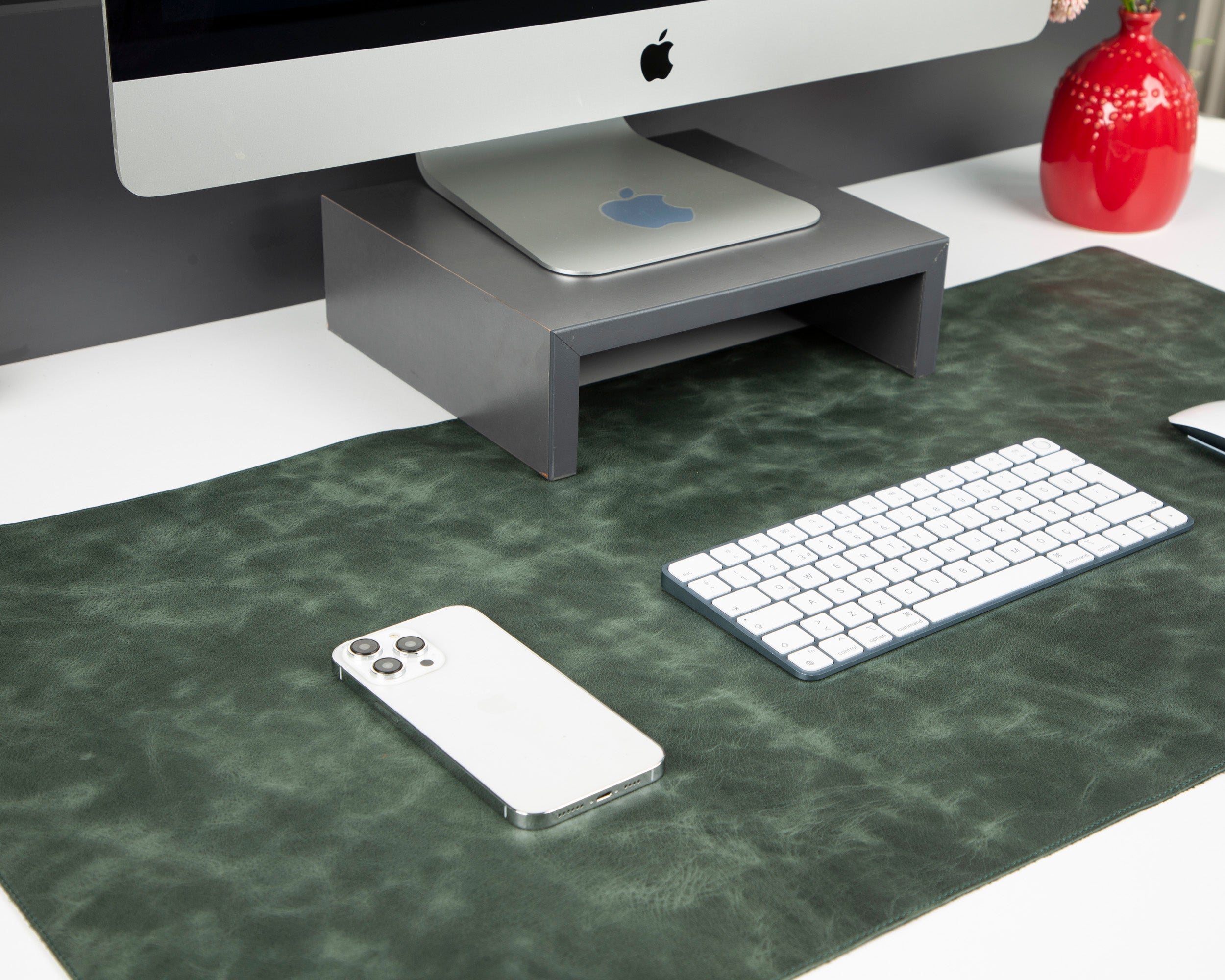 Natural Leather Desk Mat - TORONATA - color_ Pickle