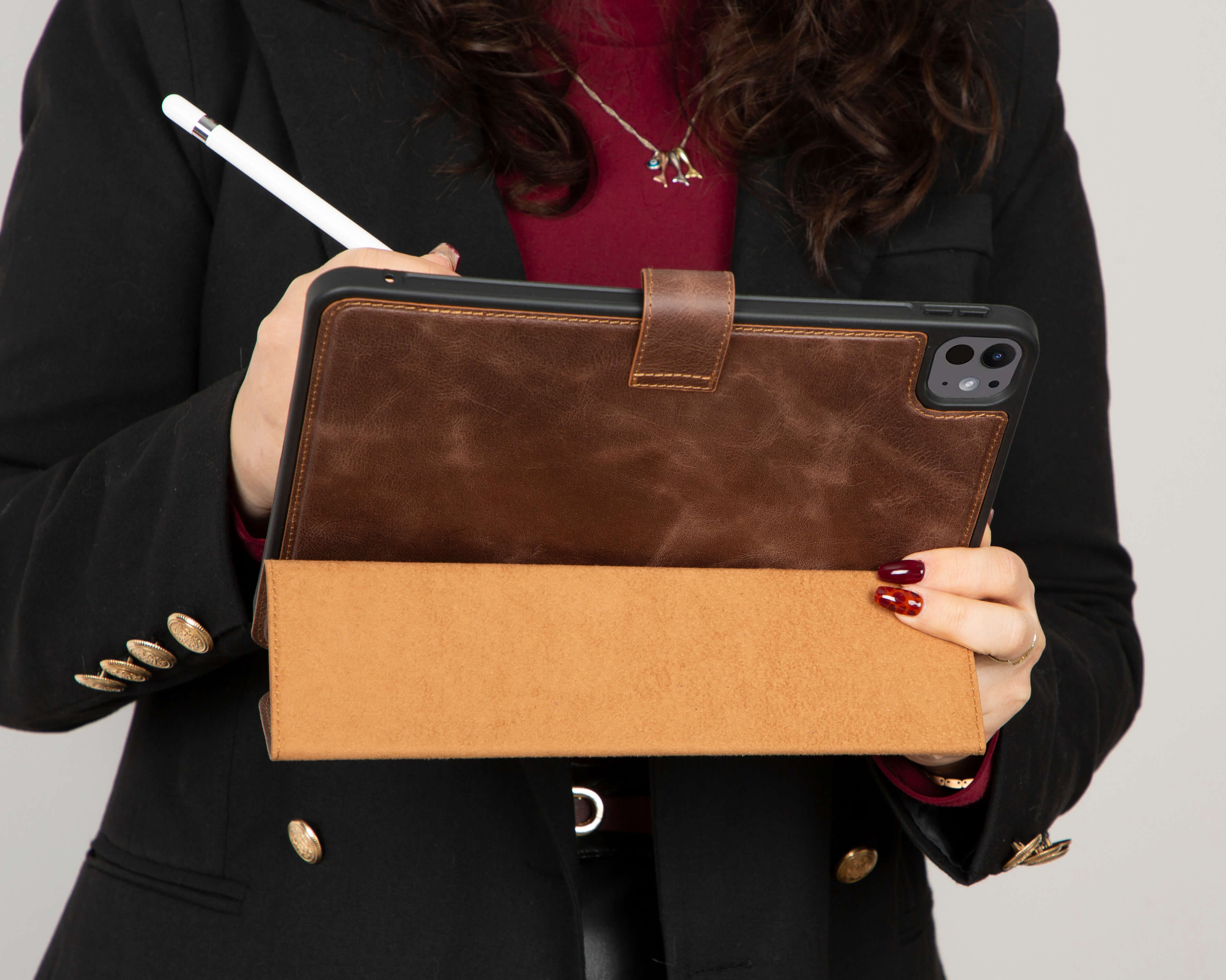 Trigon Leather iPad Pro 13" (2024) Case - TORONATA - color_ Brown