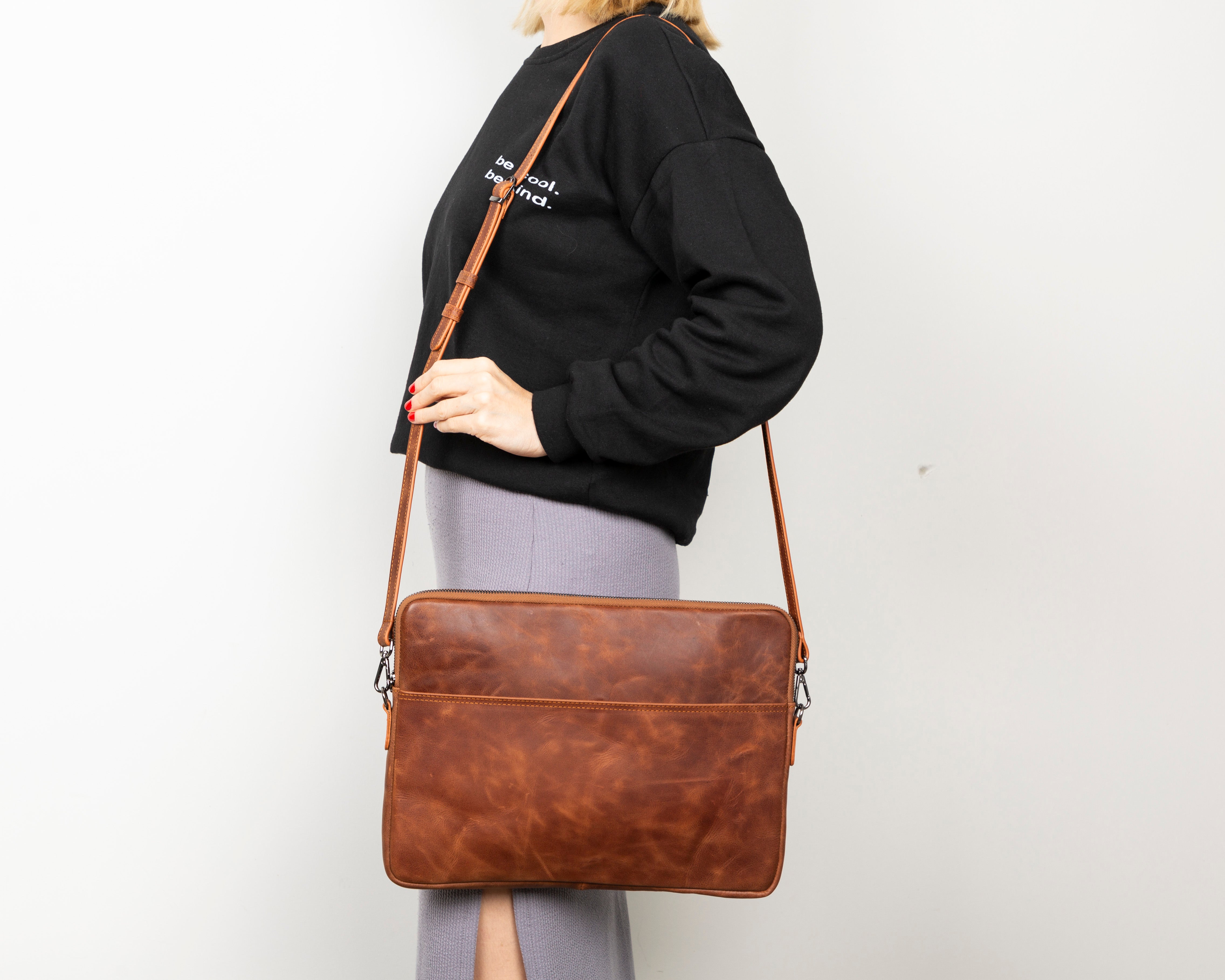 Awe Leather Laptop / Tablet Sleeve - TORONATA - color_