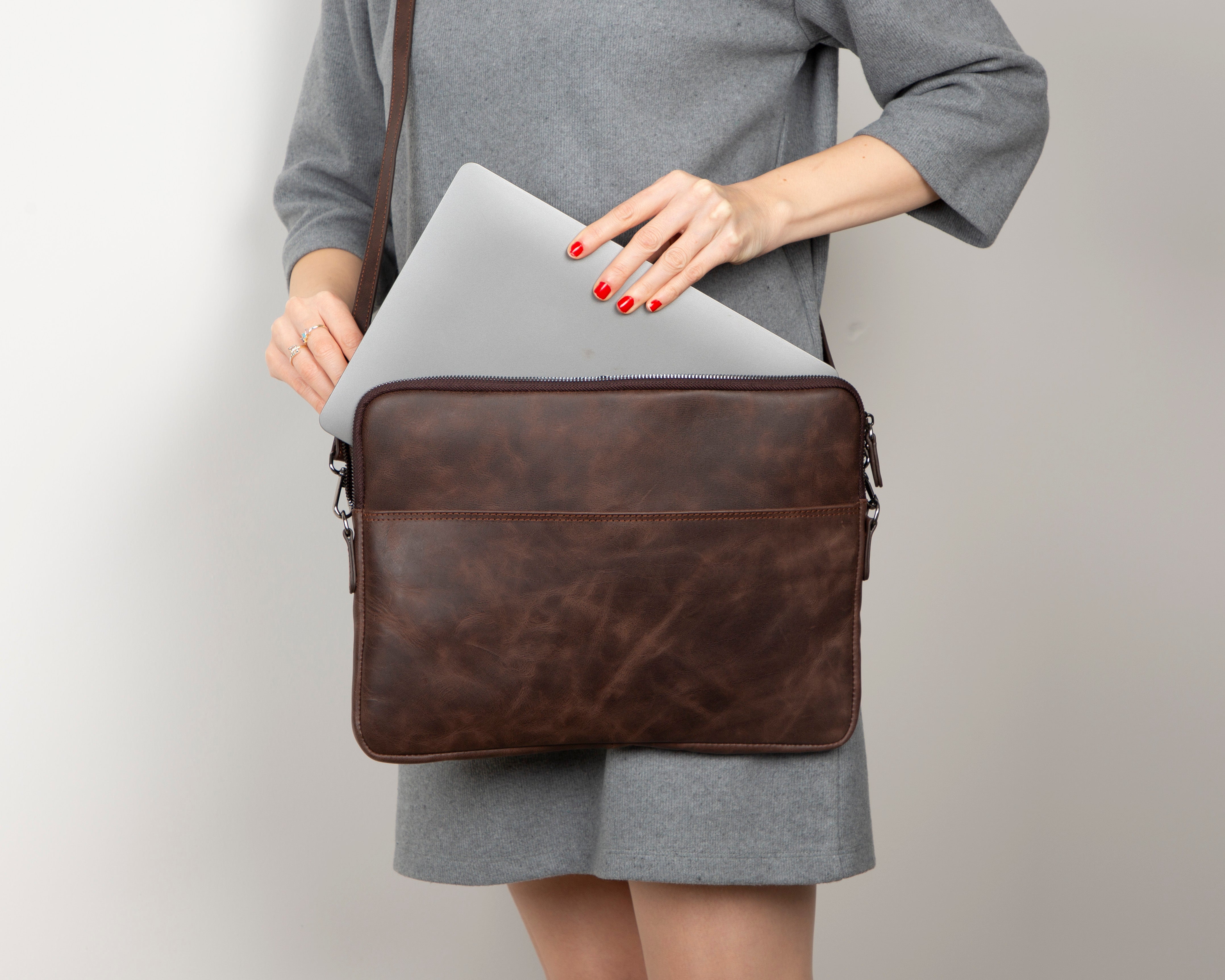 Awe Leather Laptop / Tablet Sleeve - TORONATA - color_