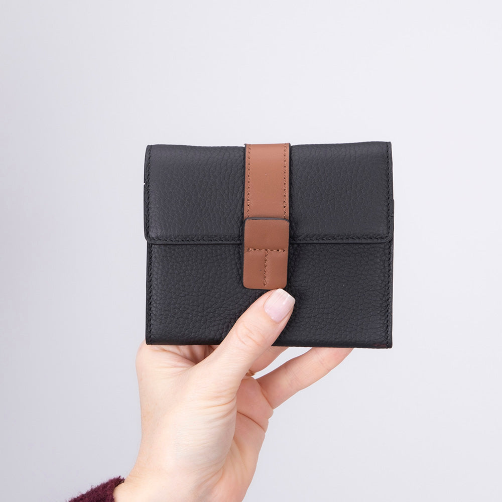 Camden Women’s Leather Wallet | Compact Genuine Leather 