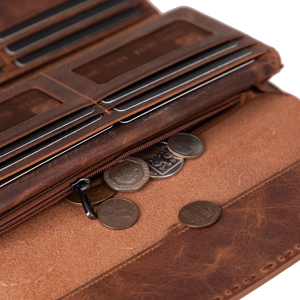 Nome Leather Wallet – 16 Card Slots & Phone Holder - 