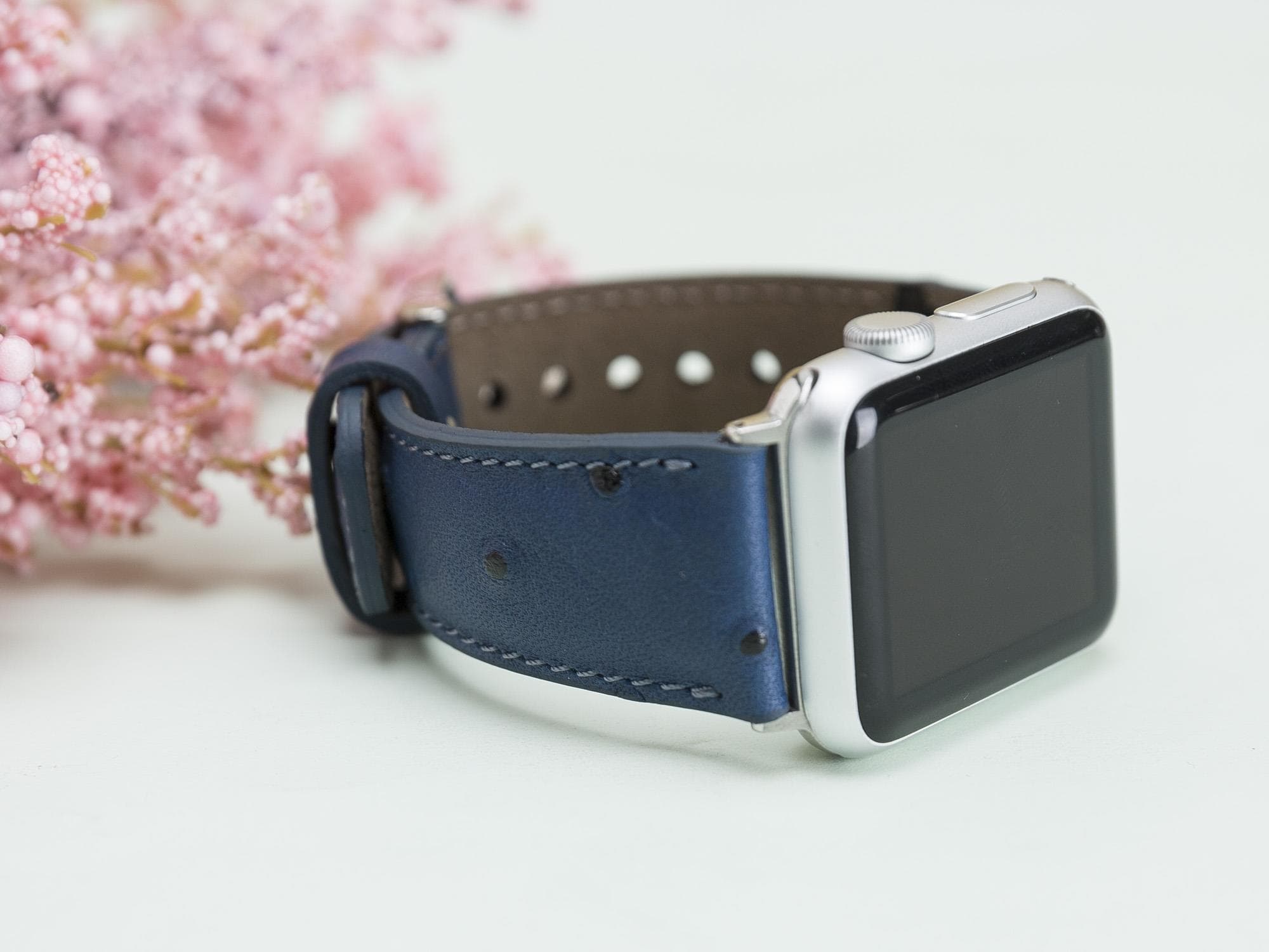Classic Leather Apple Watch Band - TORONATA - color_ Dark Blue 40 41 42mm