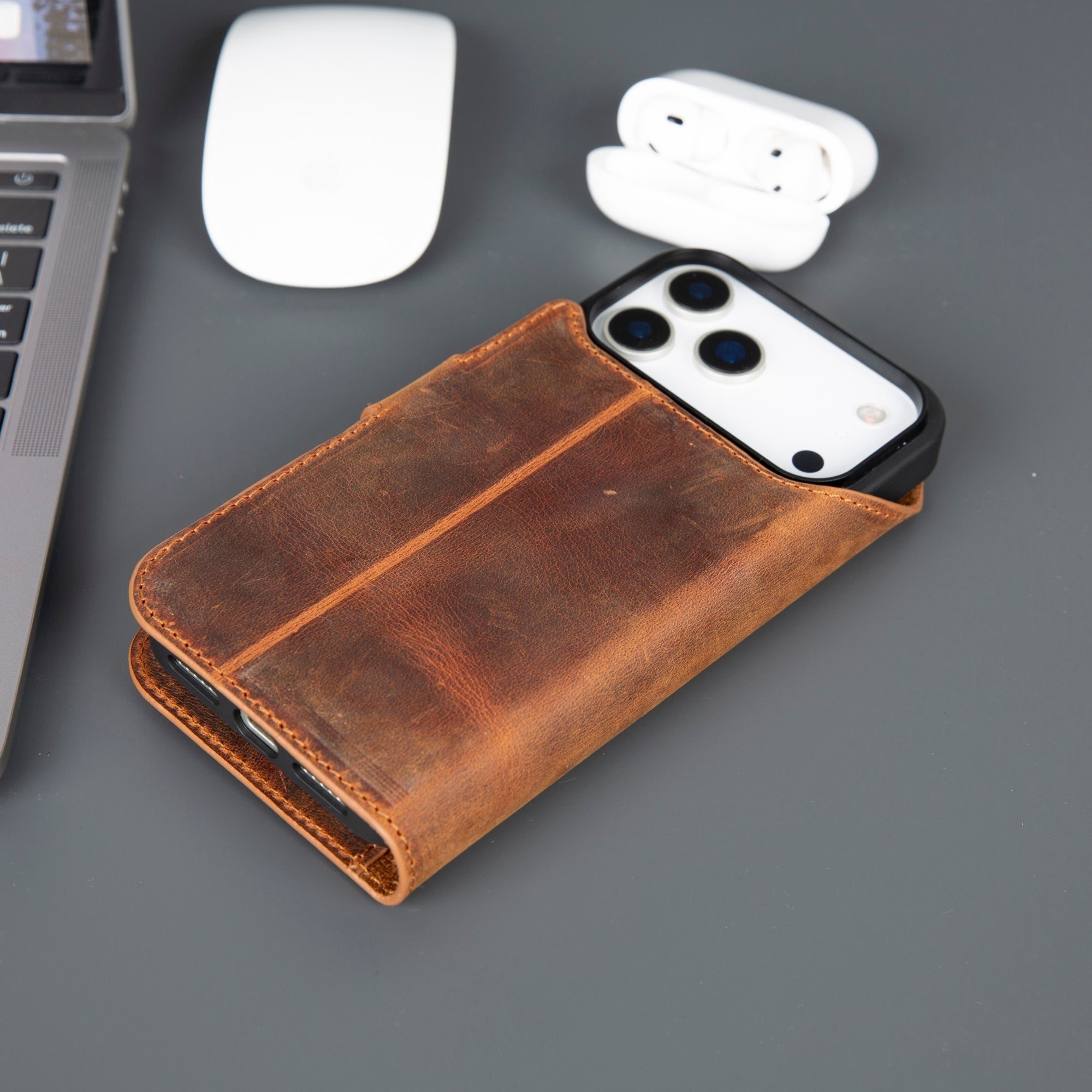 casper iphone 17 pro max antic brown 