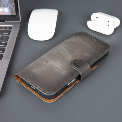 casper iphone 17 pro max leather wallet case 