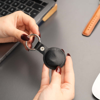 saratoga leather airtag holder - toronata - 