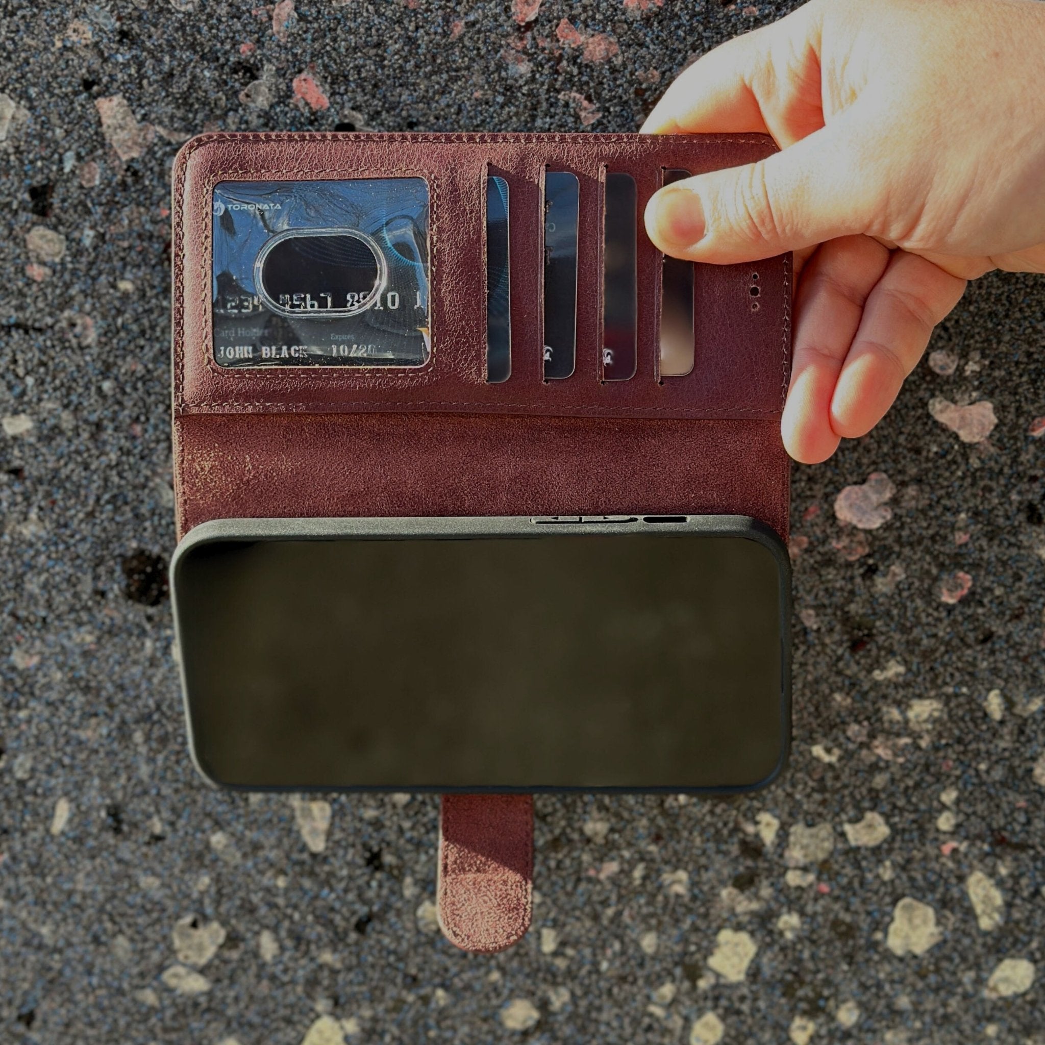Vegas iPhone 15 Wallet Case | MagSafe - TORONATA - 