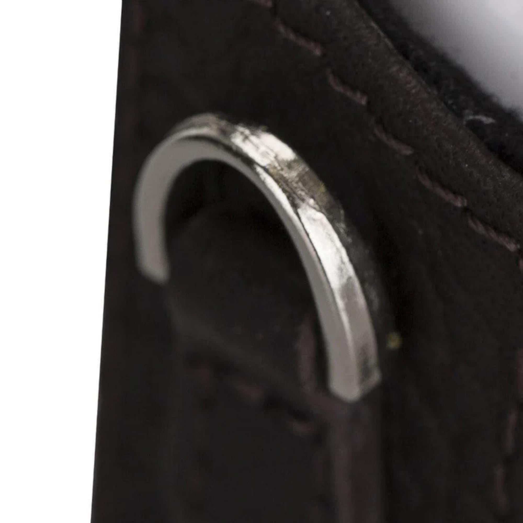 aurora luxury leather airpods case with attached wrist strap - toronata - 